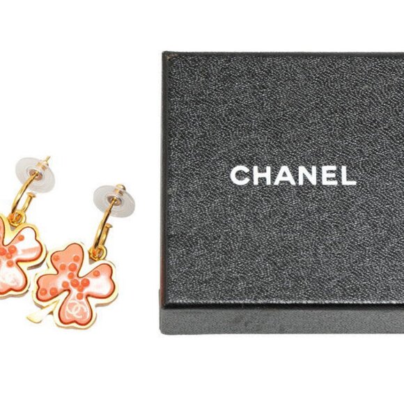 CHANEL CC Logos Pink Clover Hoop Stud Earrings Gold Tone 03P Auth w/Box #67211 - Picture 7 of 13